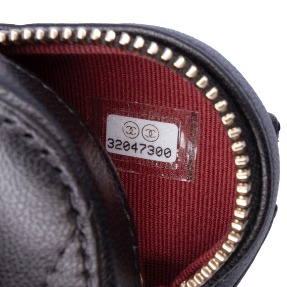 Pre-Loved Chanel Lambskin CC in Love Heart Necklace Bag - Picture 7 of 11